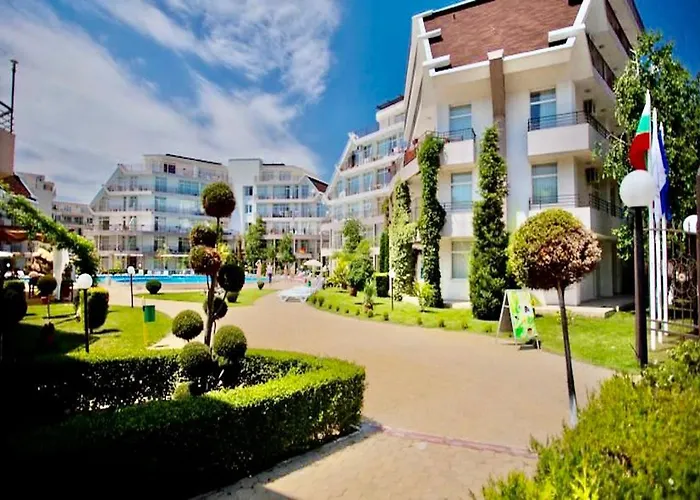 Two-bed Flat In Sunny With Pool View Slantchev Briag