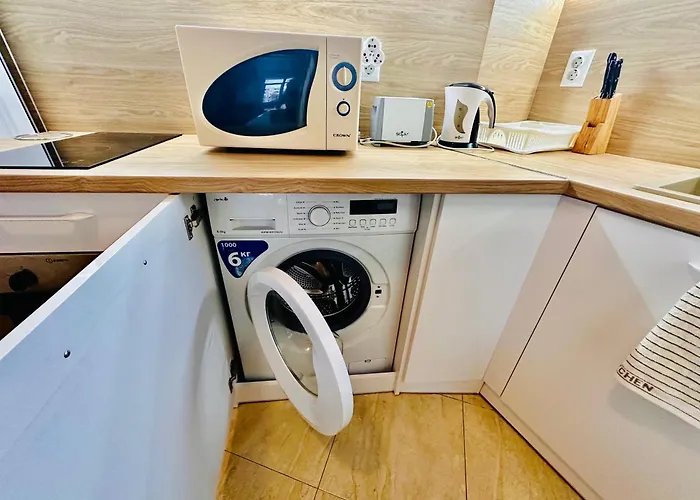 Two-bed Flat In Sunny With Pool View * 阳光海滩