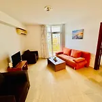 Two-bed Flat In Sunny With Pool View