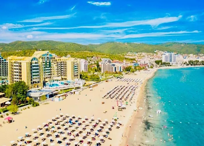 Apartamento Two-bed Flat In Sunny With Pool View Sunny Beach