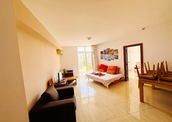 Two-bed Flat In Sunny With Pool View Apartamento Sunny Beach