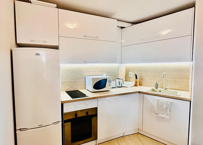 Apartamento Two-bed Flat In Sunny With Pool View *